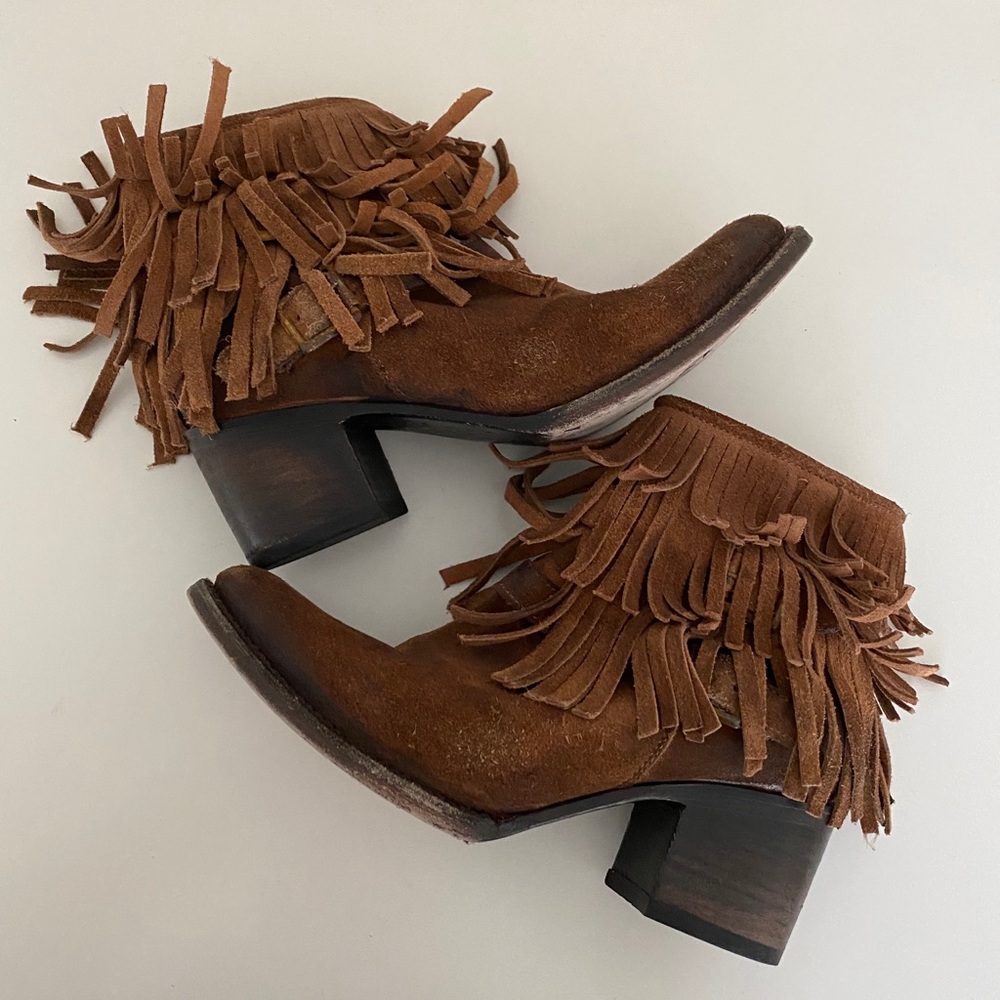 ⭐️FREEBIRD Suede Fringe Booties⭐️